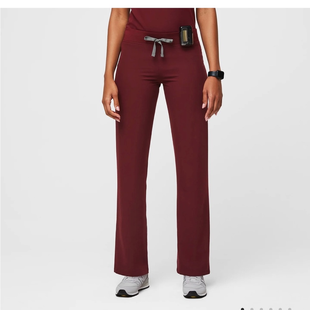 FIGS Livingston basic scrub pants- Maroon small petite